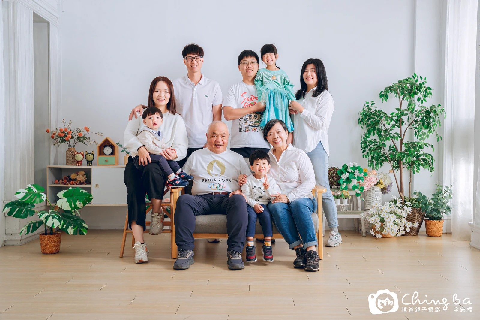 家族全家福作品|2026 年新春|晴爸親子攝影