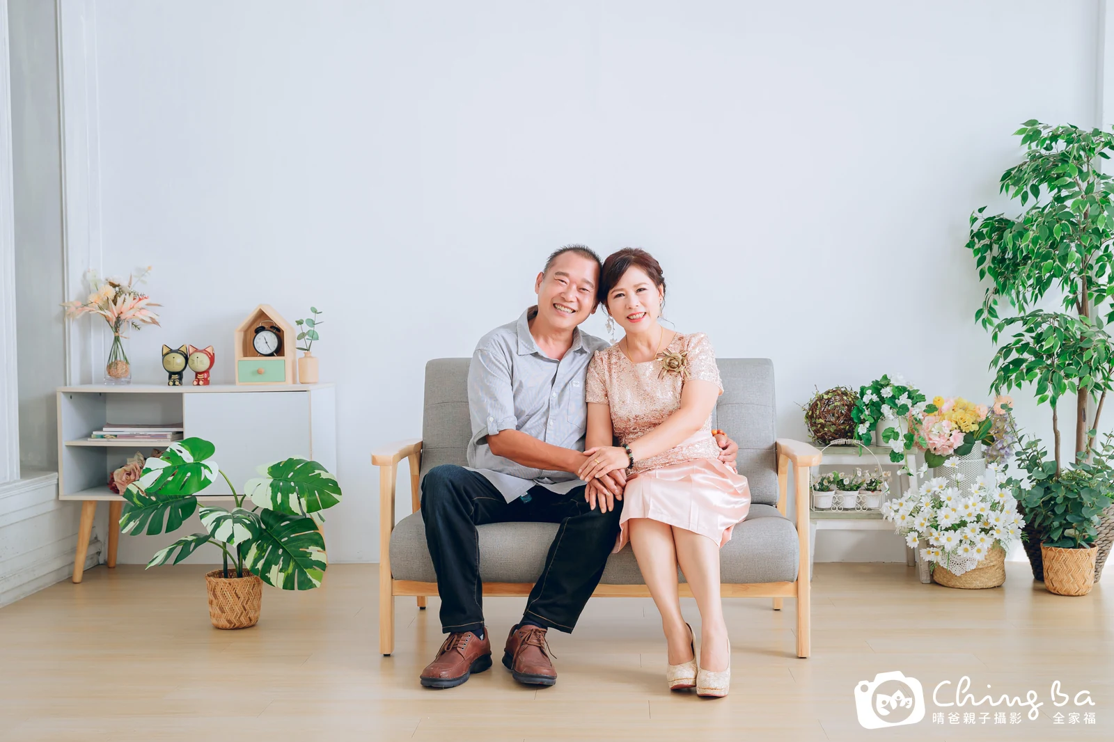 台中攝影棚的家族全家福紀念照