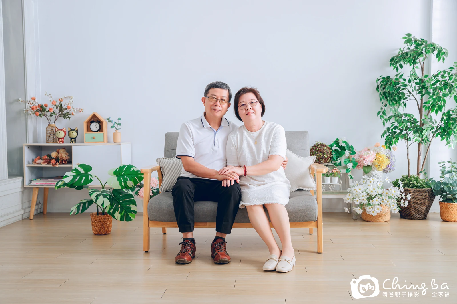 台中攝影棚的家族全家福紀念照