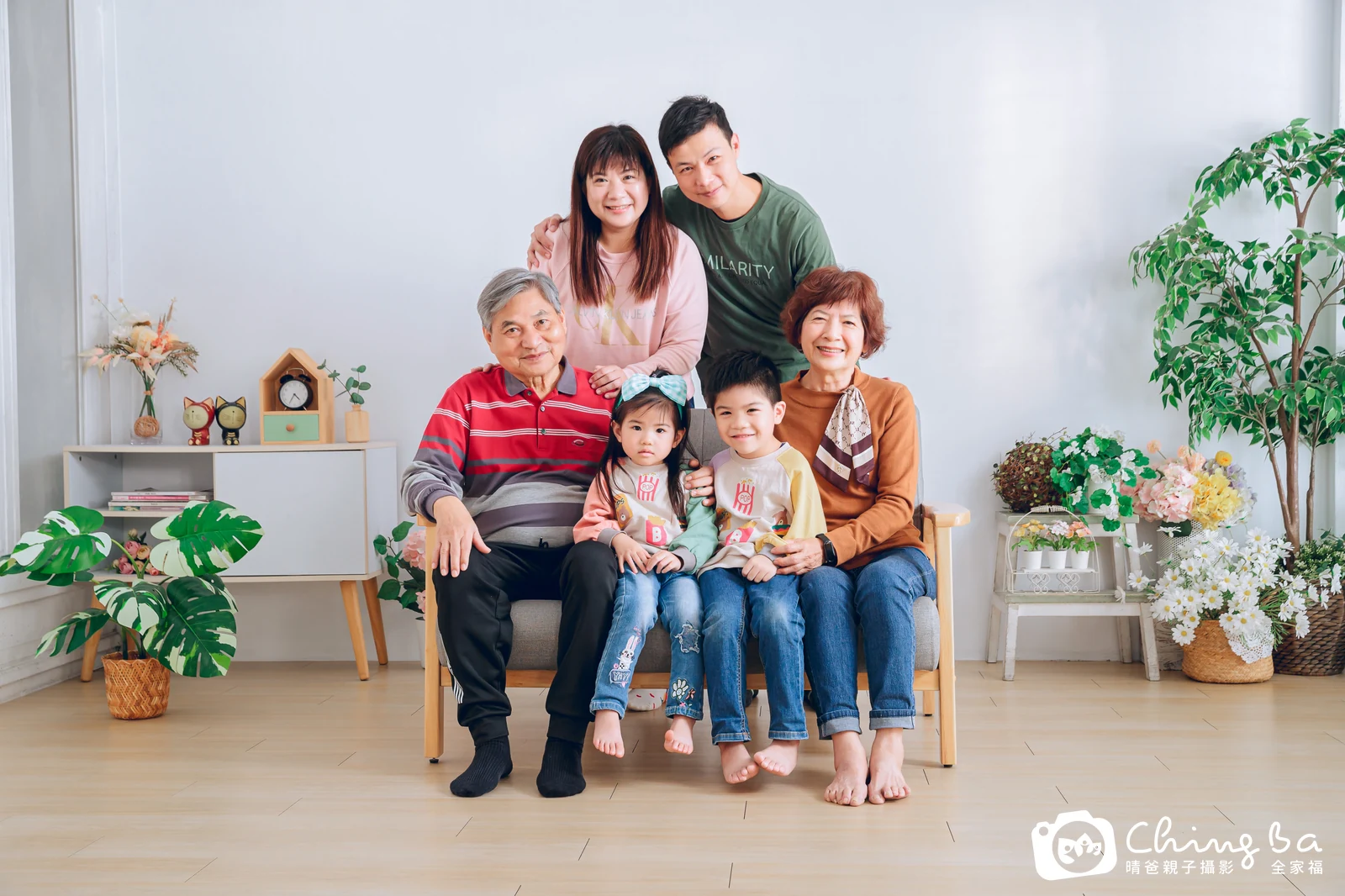 家族全家福作品｜2024 年新春｜晴爸親子攝影