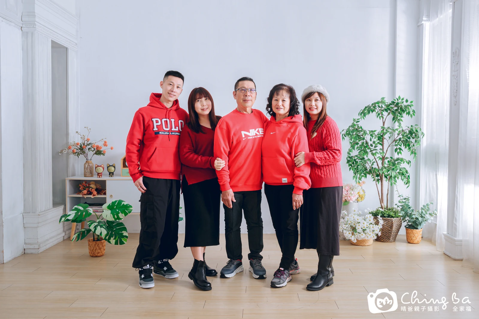 台中攝影棚的家族全家福紀念照