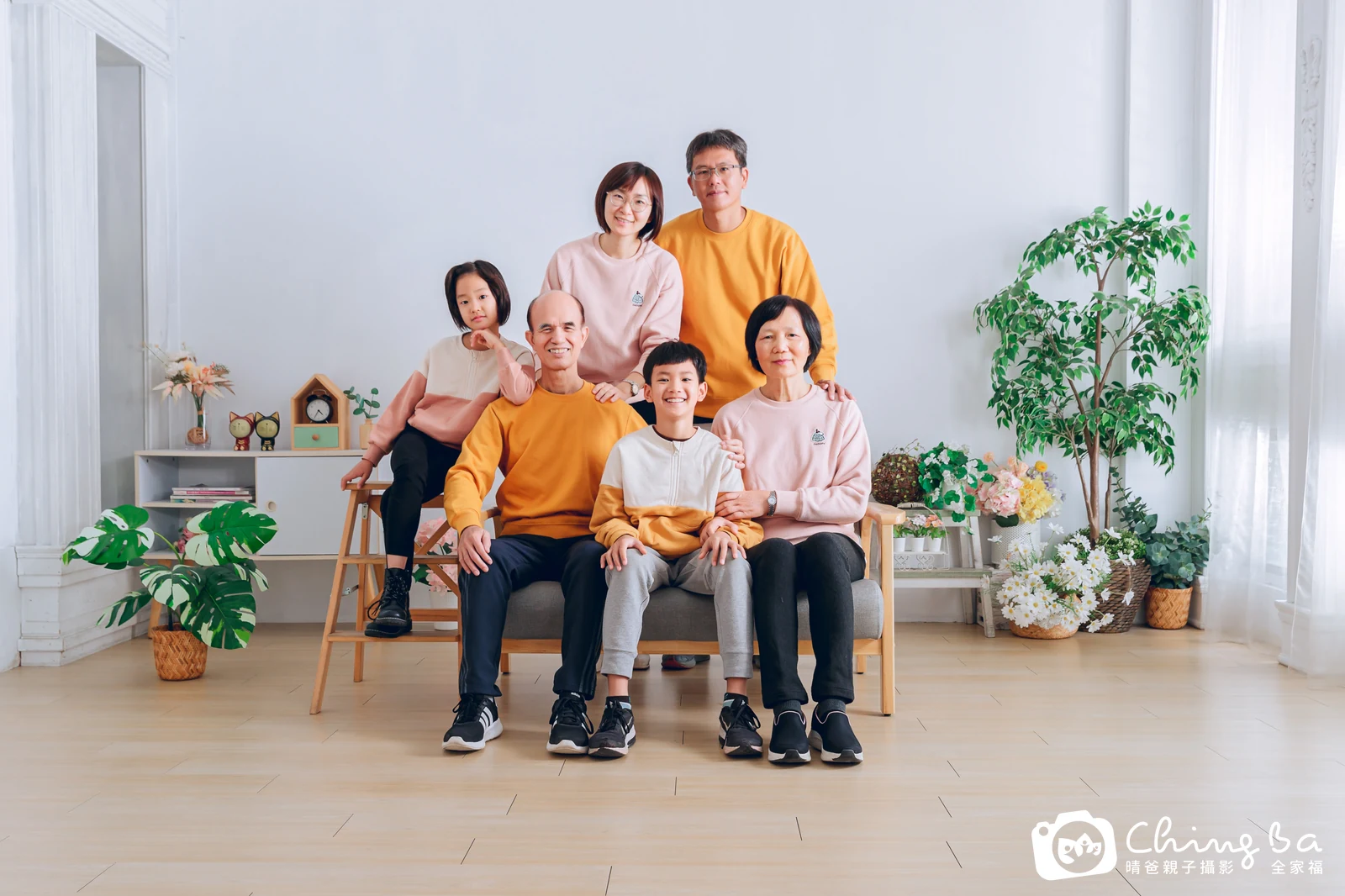 家族全家福作品|2024 年新春|晴爸親子攝影