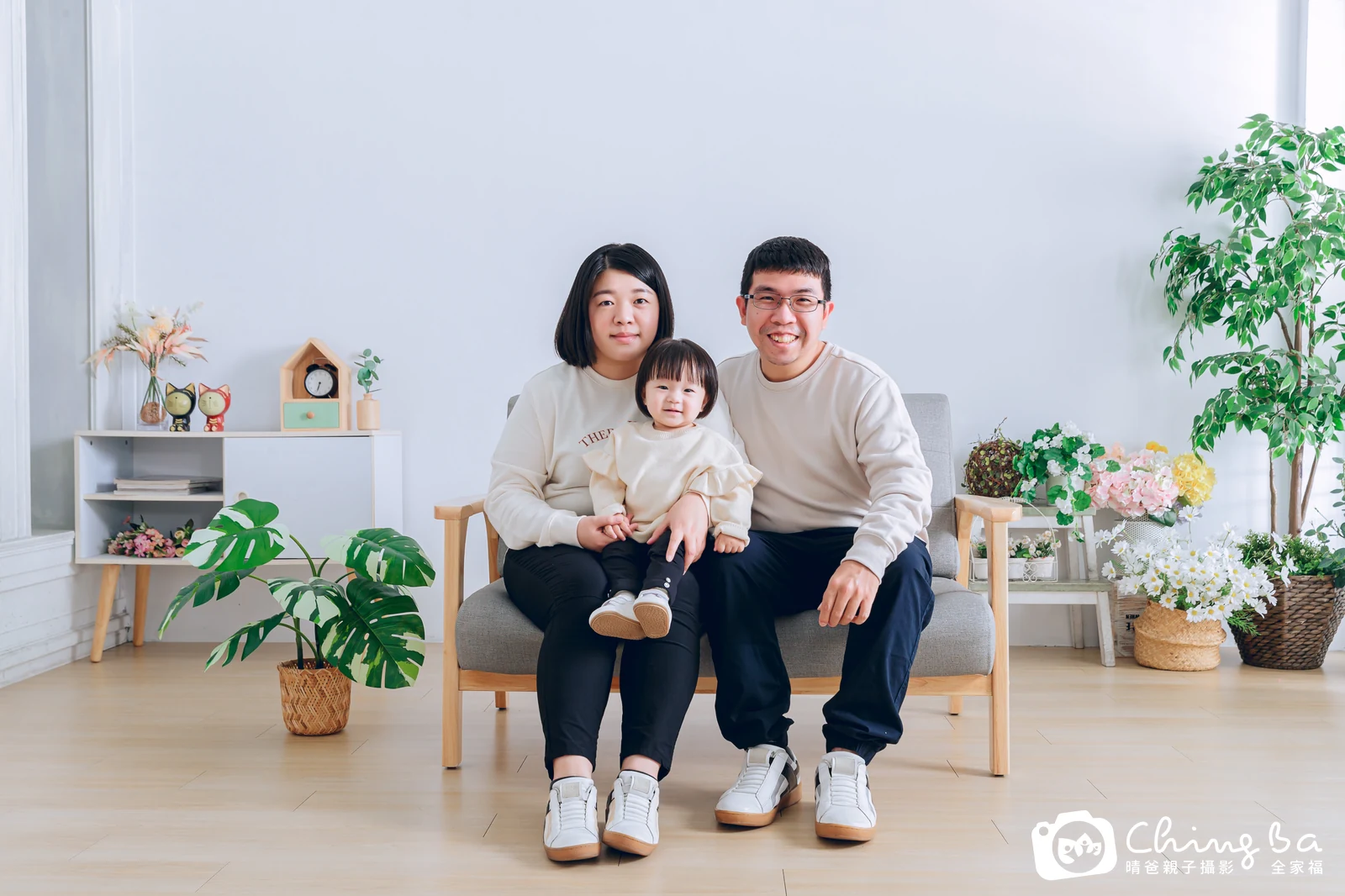 台中攝影棚的家族全家福紀念照