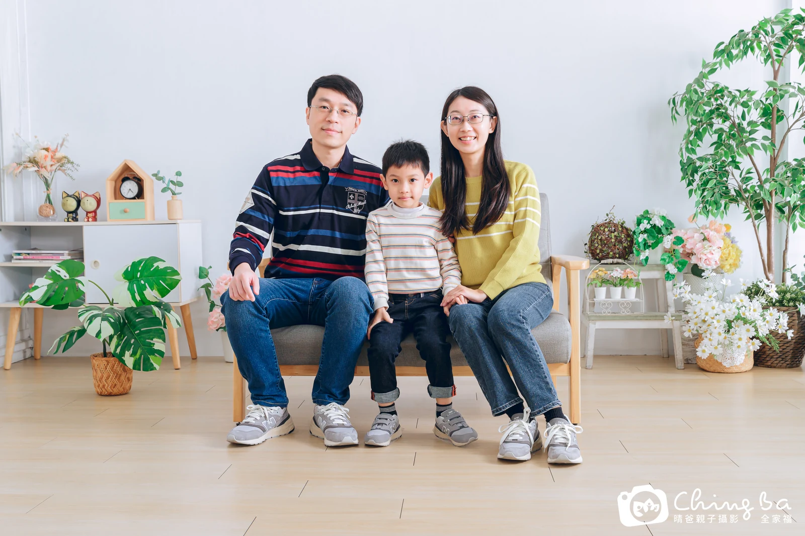 2024 年春季的家族全家福,6 大 3 小
