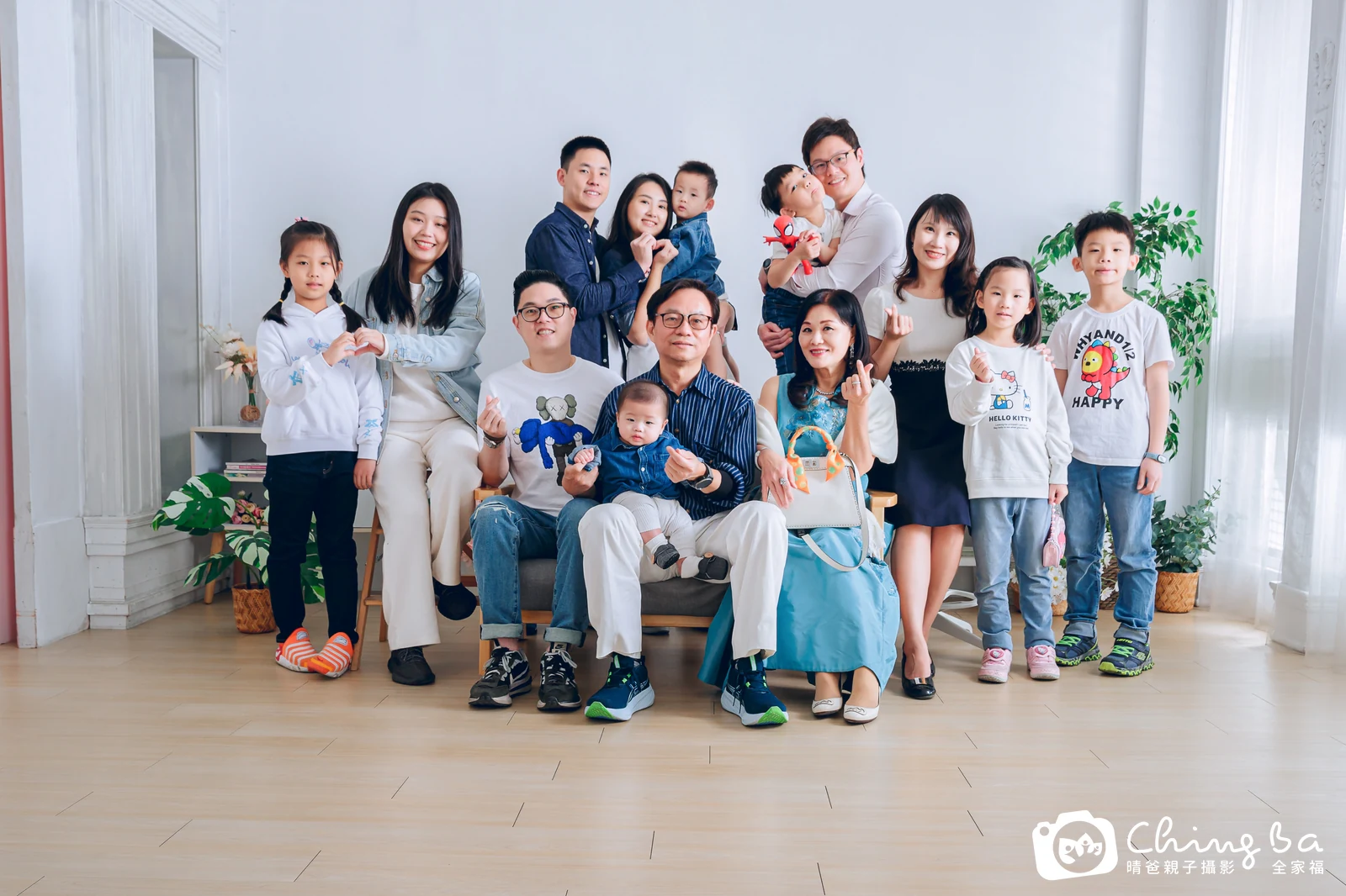 家族全家福作品｜2024 年新春｜晴爸親子攝影