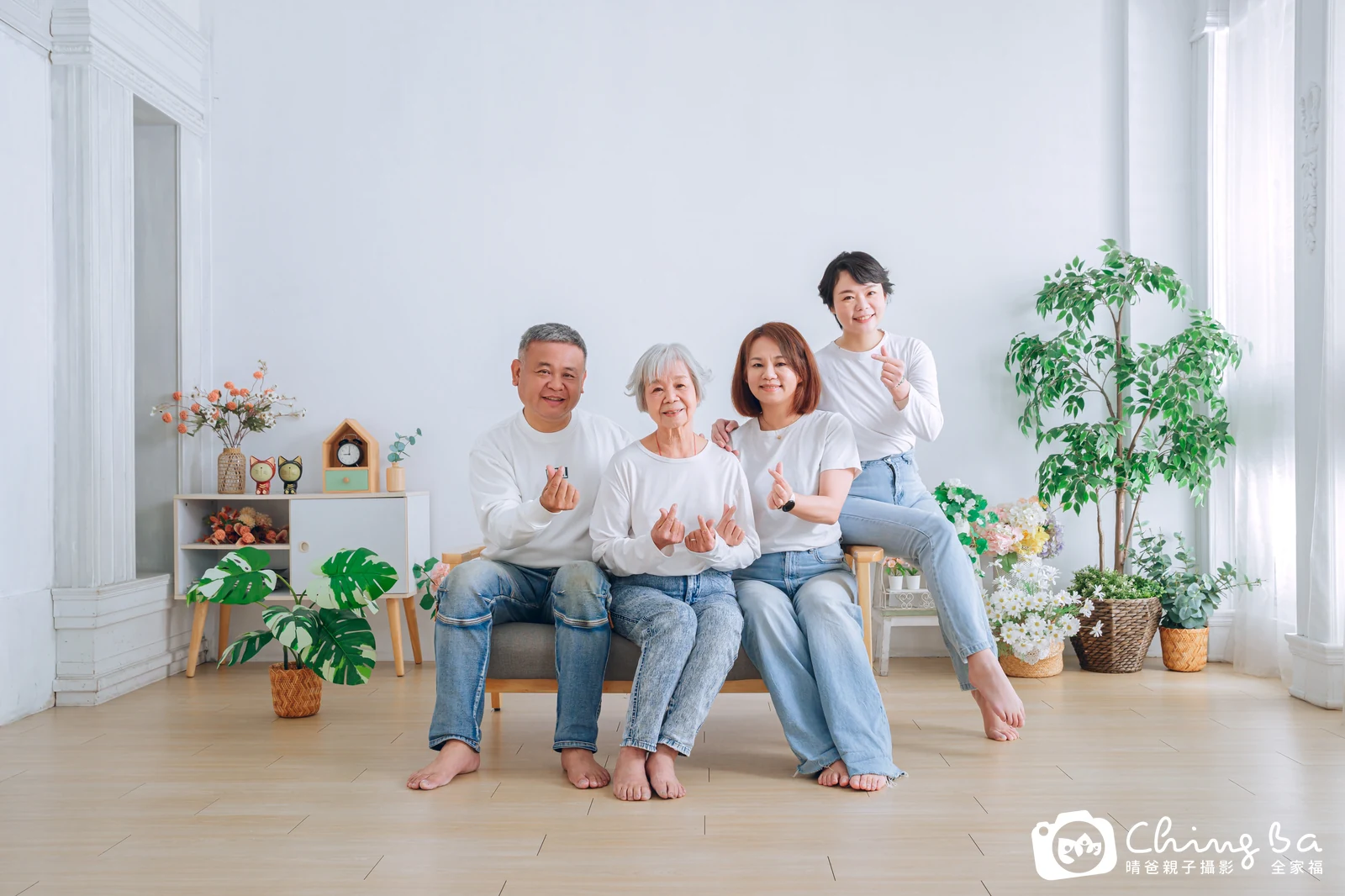 家族全家福作品｜2025 年冬季｜晴爸親子攝影