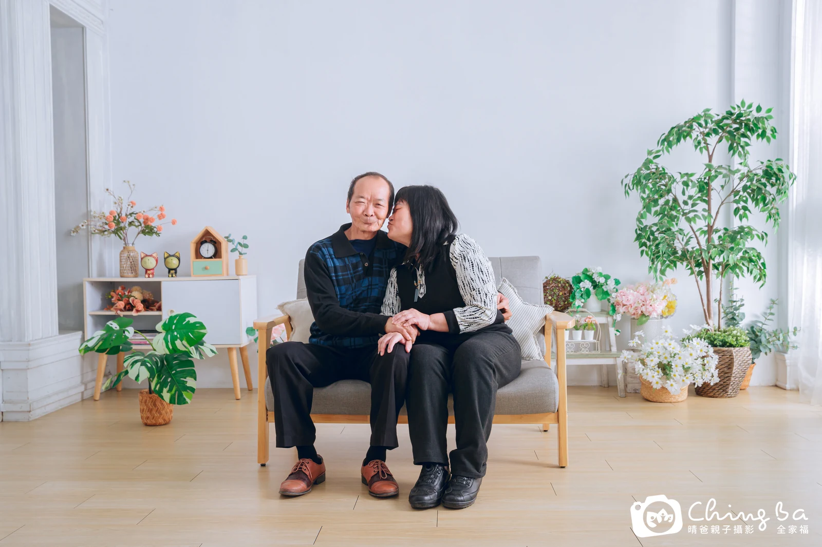 台中攝影棚的家族全家福紀念照