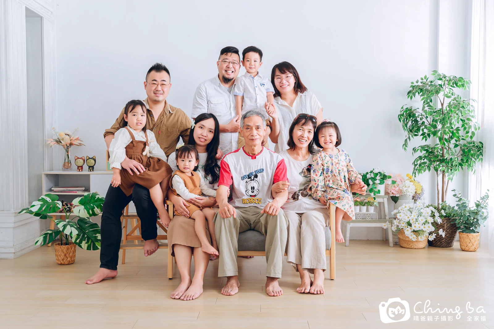 家族全家福作品｜2023 年母親節｜晴爸親子攝影