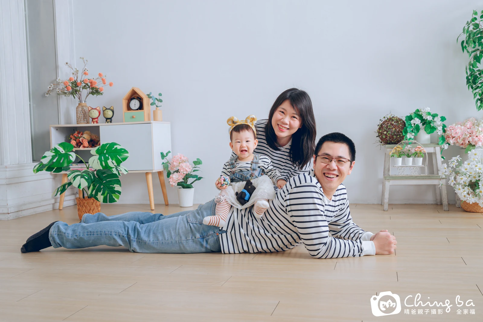 台中攝影棚的家族全家福紀念照