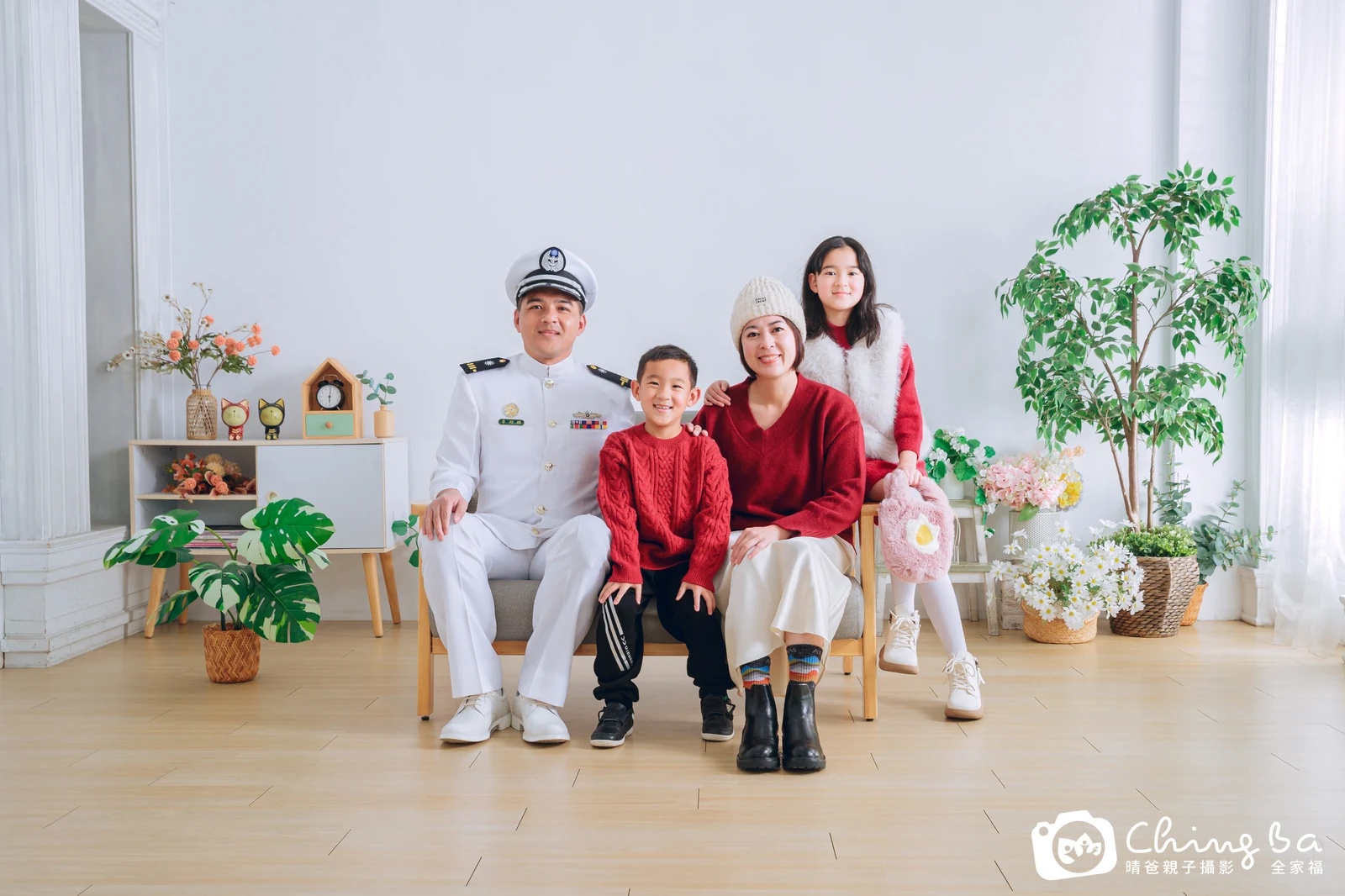 家族全家福作品|2025 年新春|晴爸親子攝影