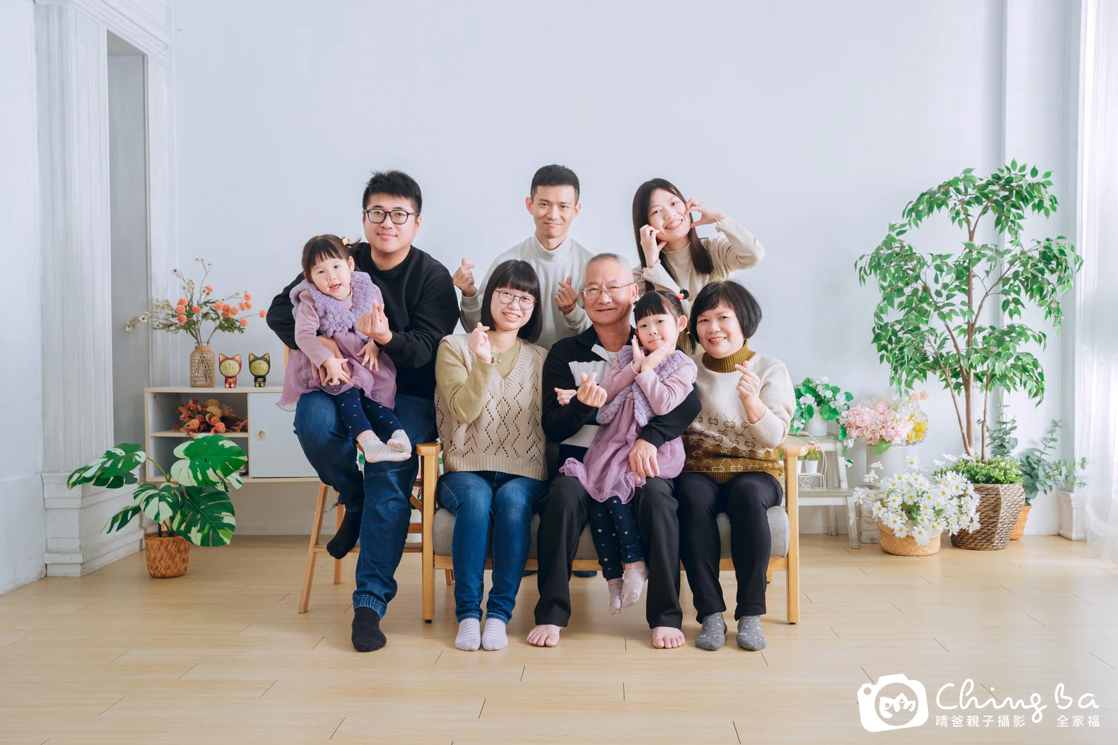 家族全家福作品|2025 年新春|晴爸親子攝影