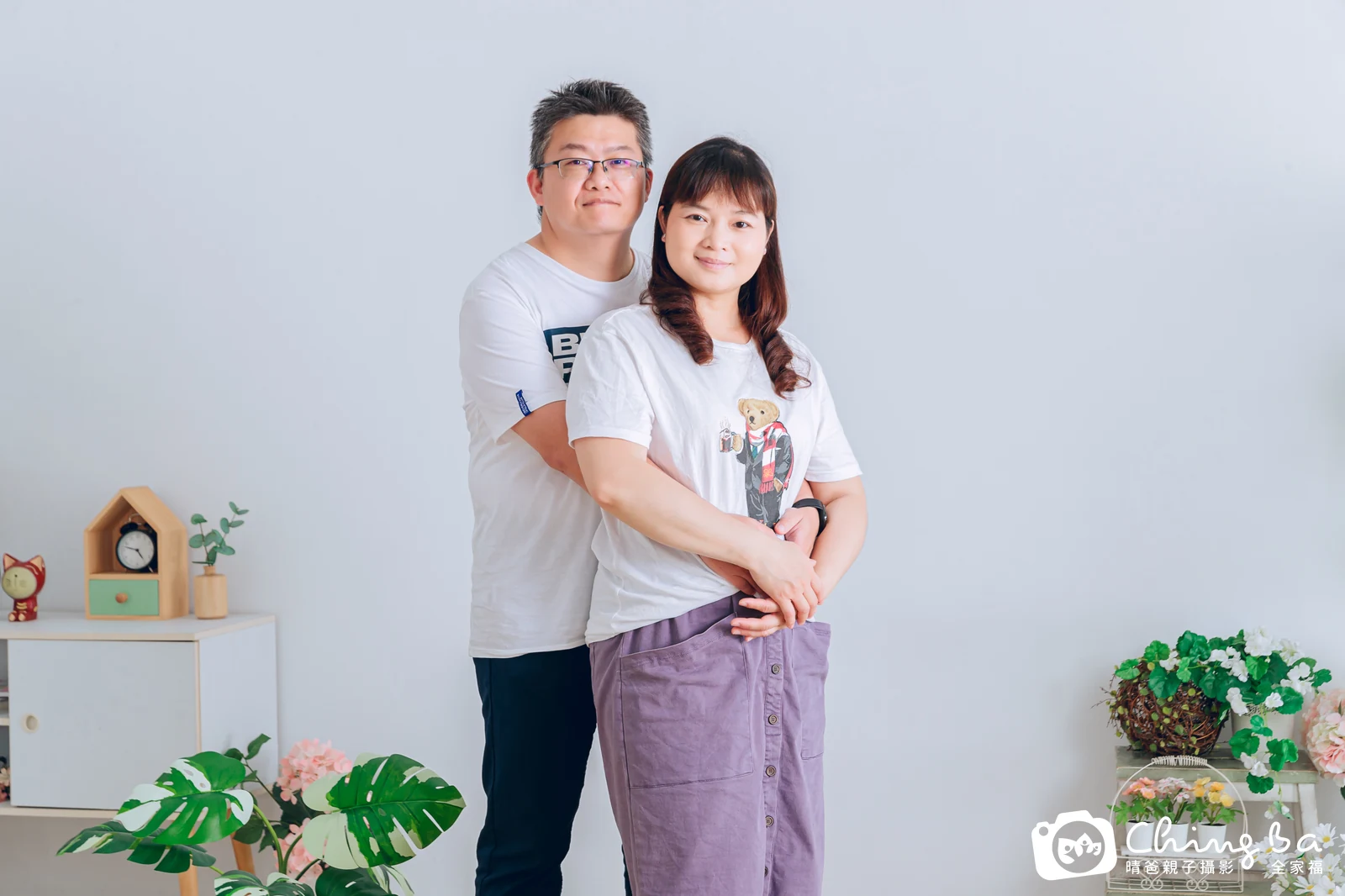 2023 年母親節的家族全家福,2 大 2 小