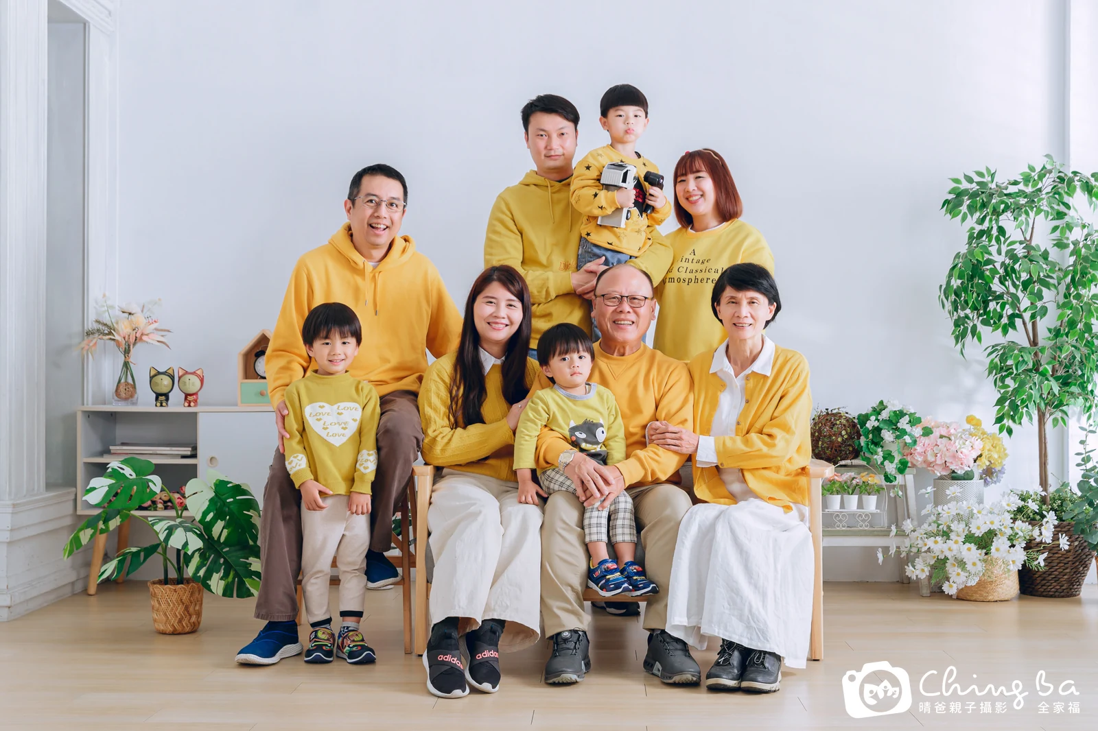 家族全家福作品｜2023 年春季｜晴爸親子攝影