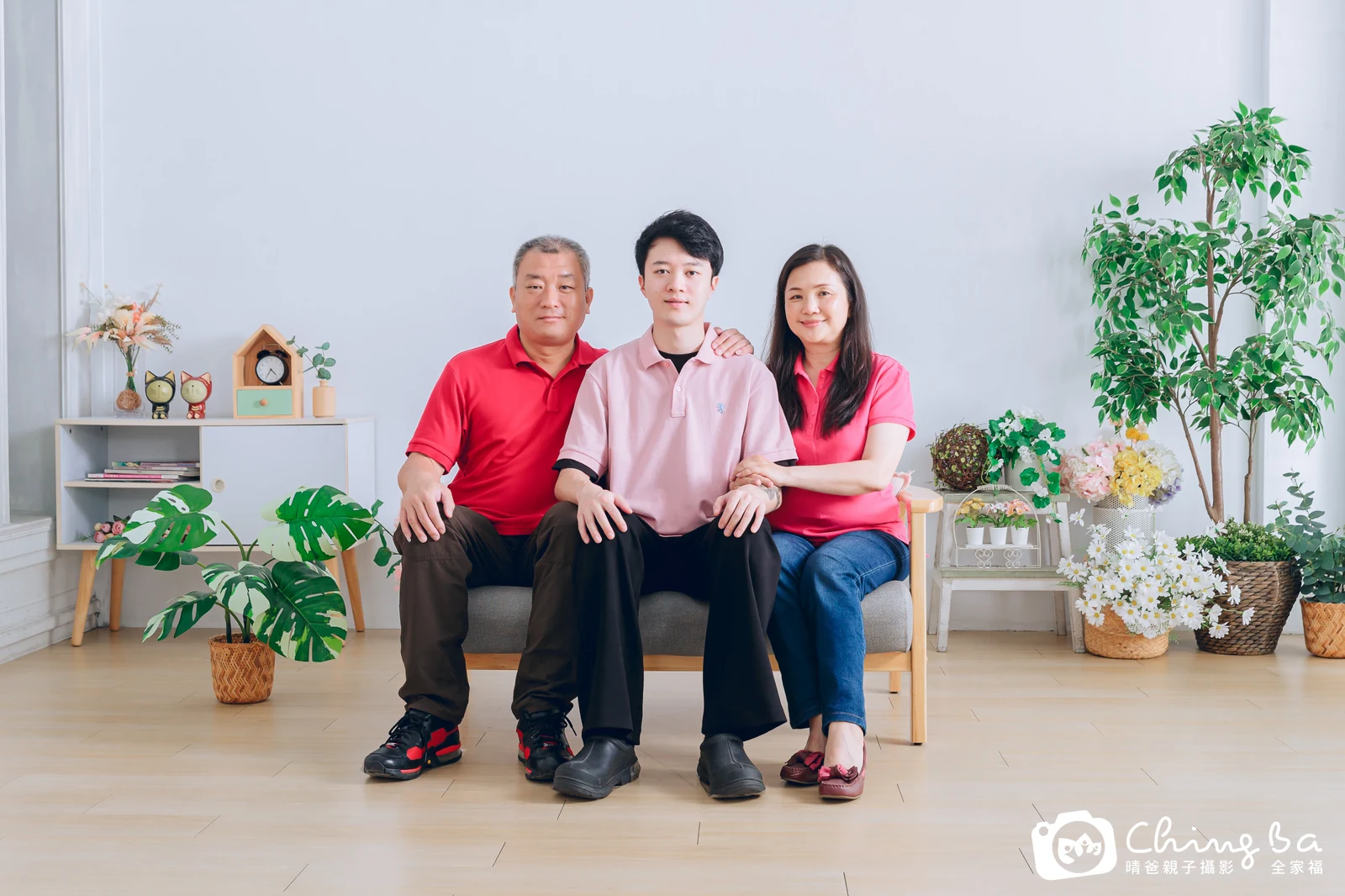 2024 年春季的家族全家福,4 大 0 小