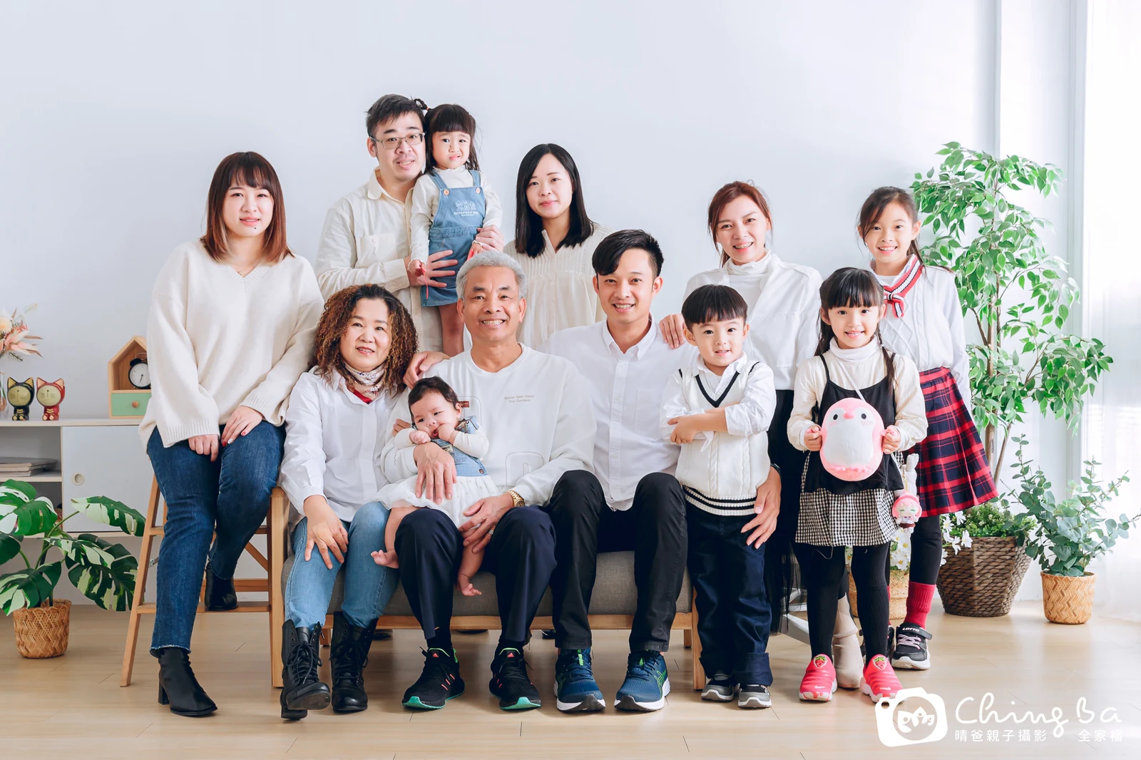 家族全家福作品｜2023 年新春｜晴爸親子攝影