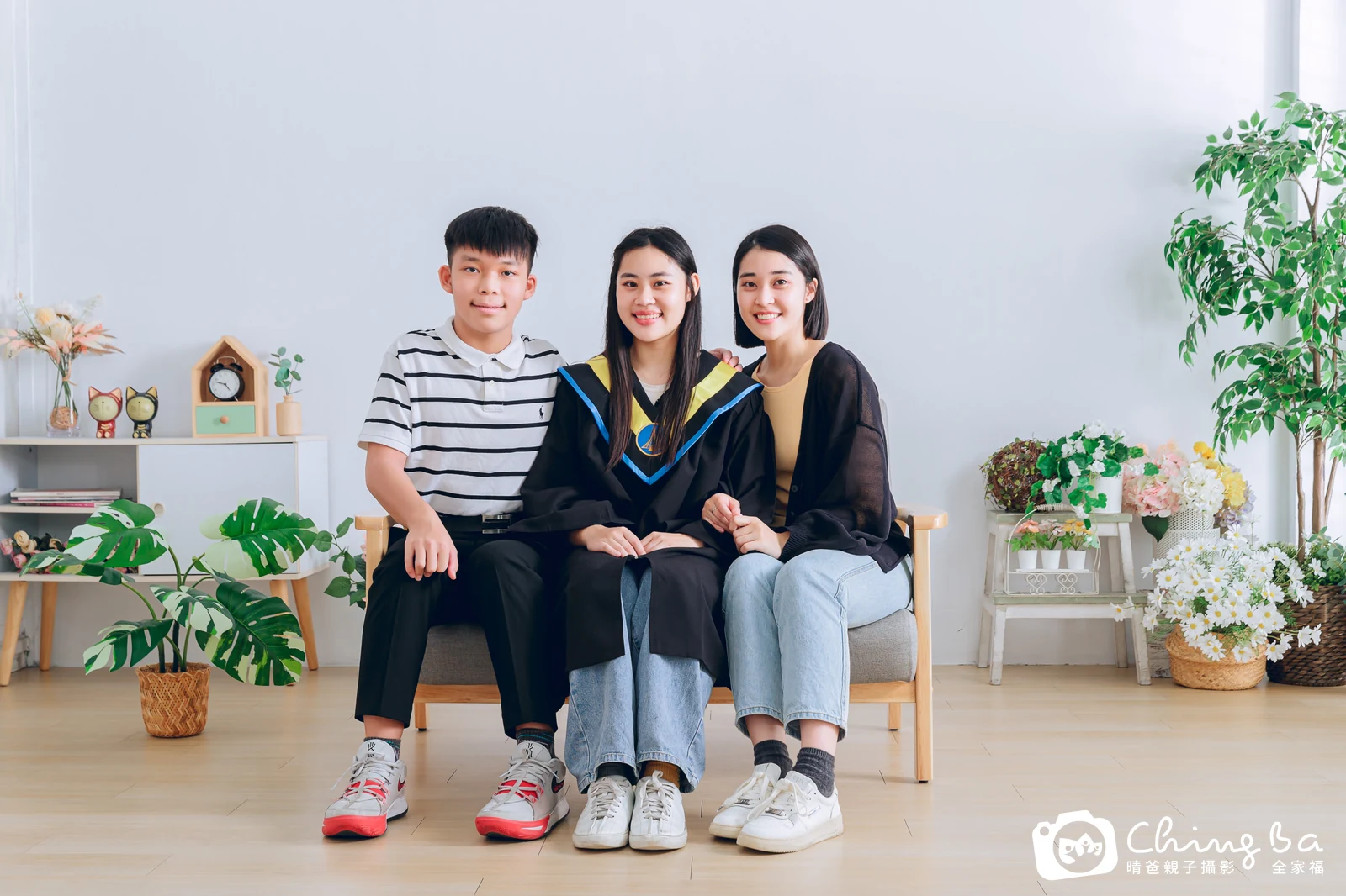 台中攝影棚的家族全家福紀念照