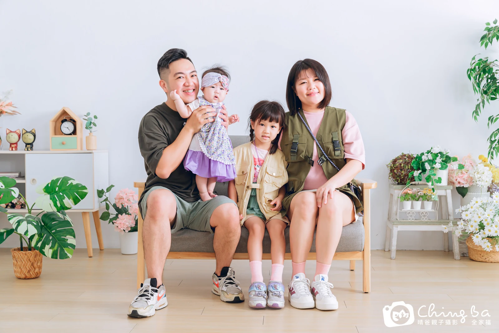 台中攝影棚的家族全家福紀念照