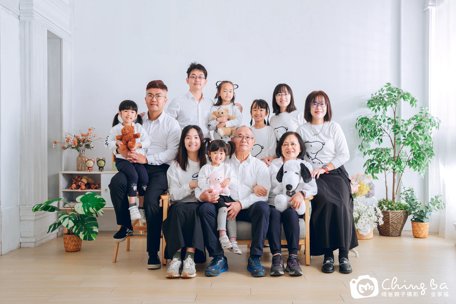 家族全家福作品｜2024 年冬季｜晴爸親子攝影