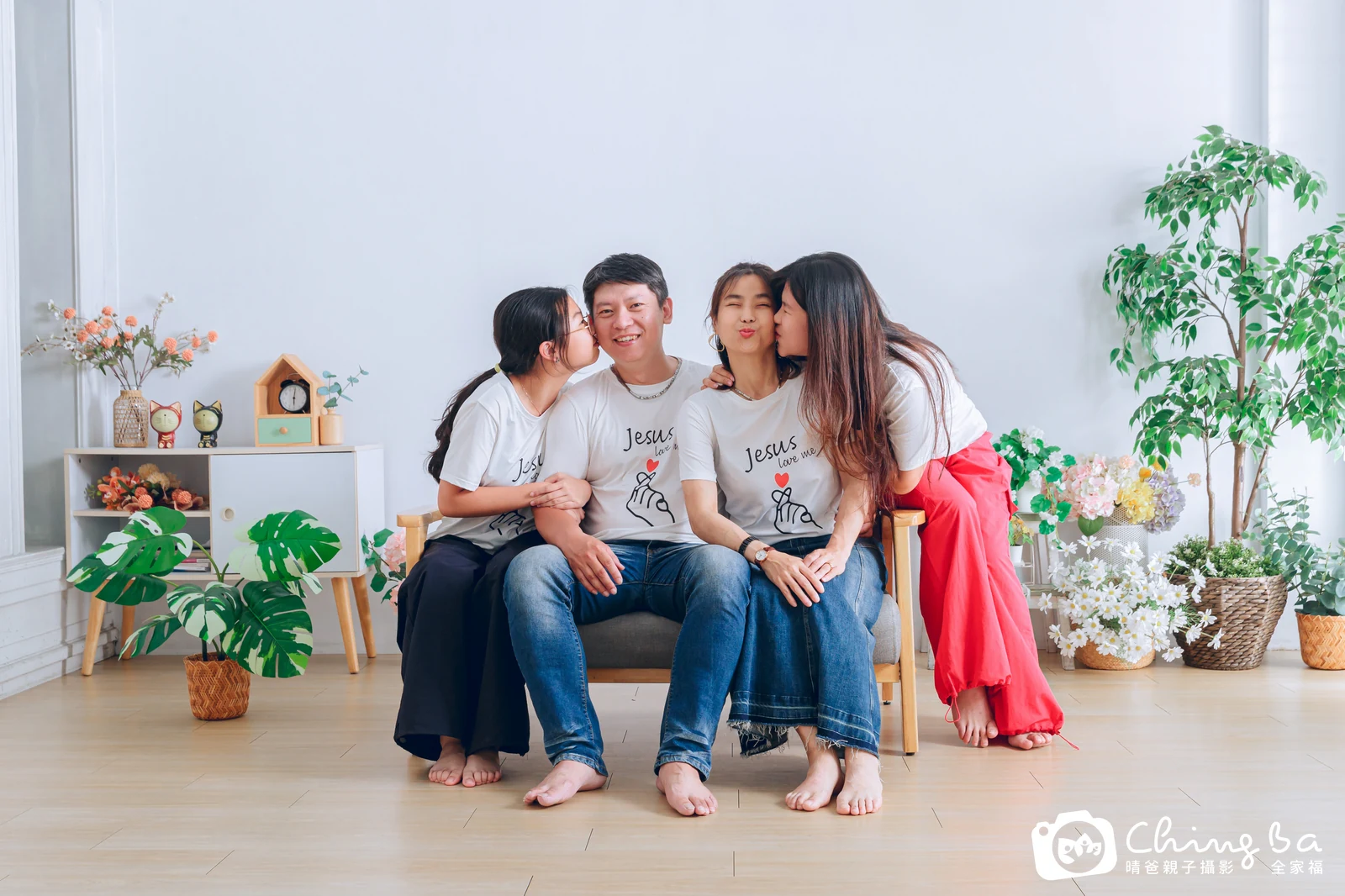 小家庭的全家福｜台中家族全家福｜晴爸親子攝影