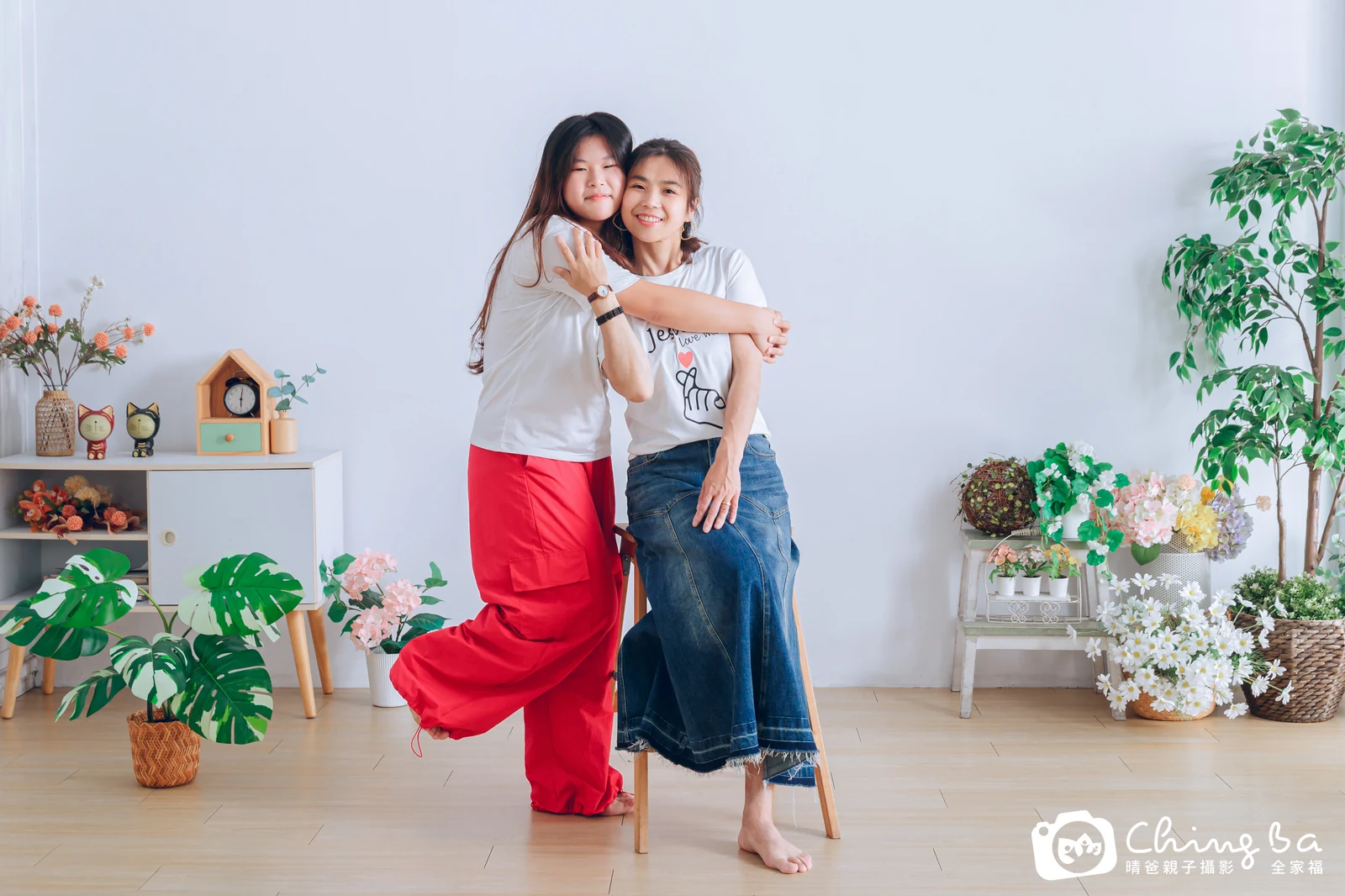 一家人在晴爸攝影棚拍全家福