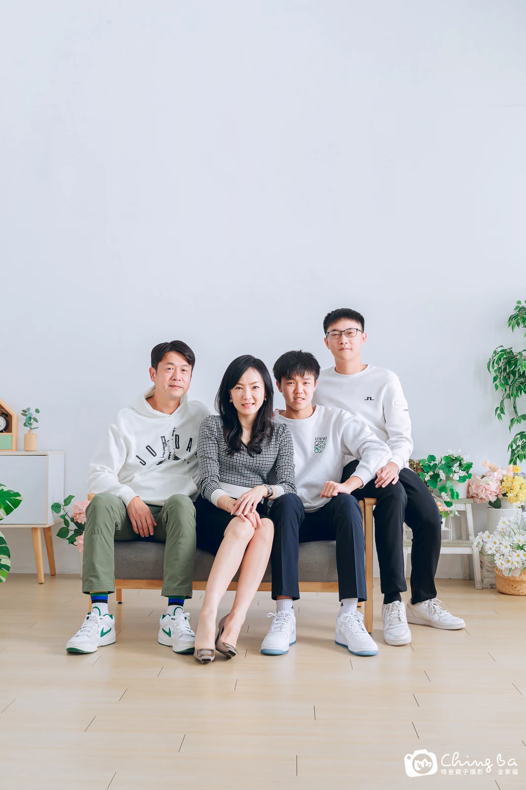 台中攝影棚的家族全家福紀念照