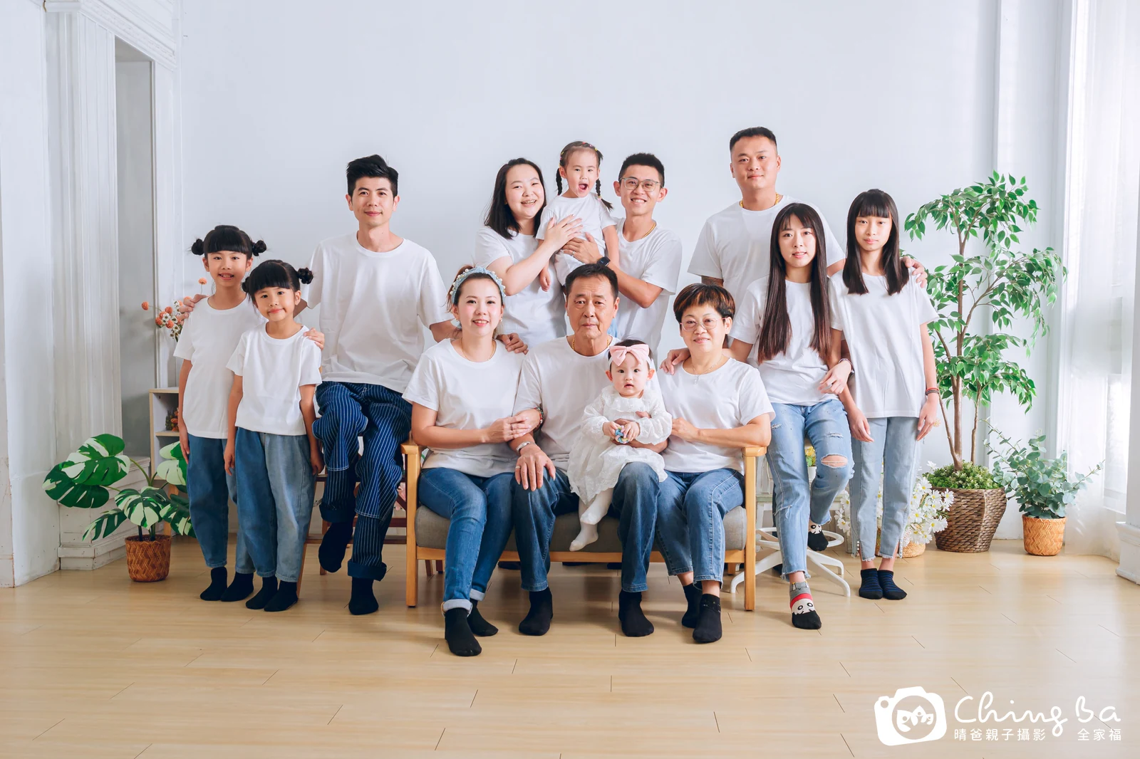 家族全家福作品｜2025 年秋季｜晴爸親子攝影