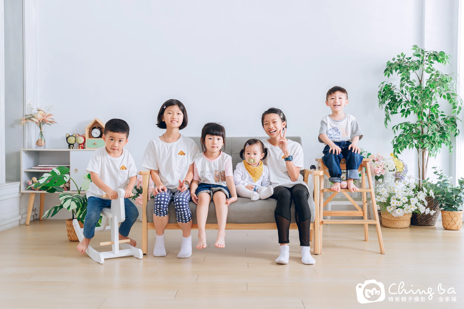 台中攝影棚的家族全家福紀念照