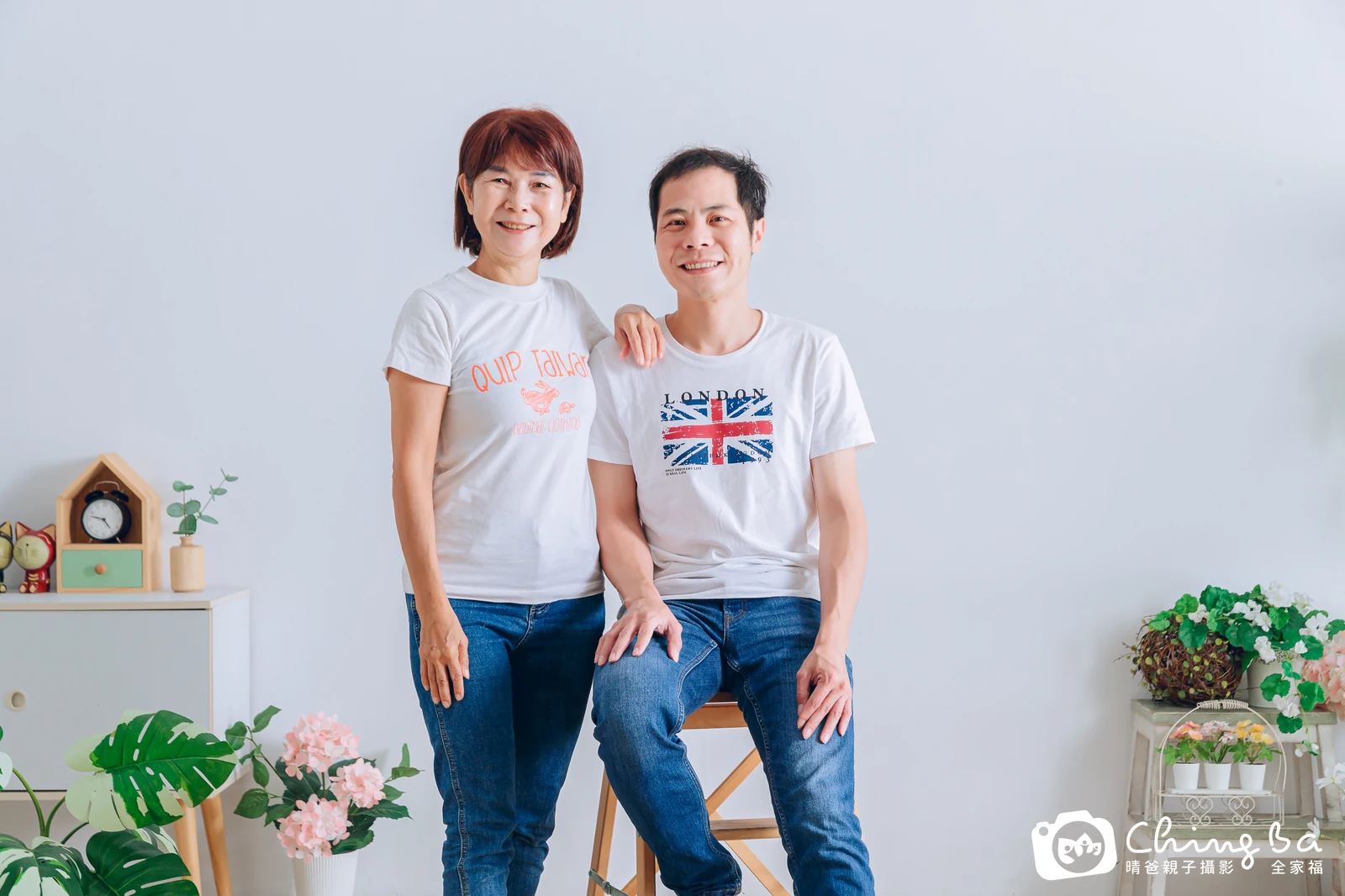 2023 年母親節的家族全家福,4 大 4 小