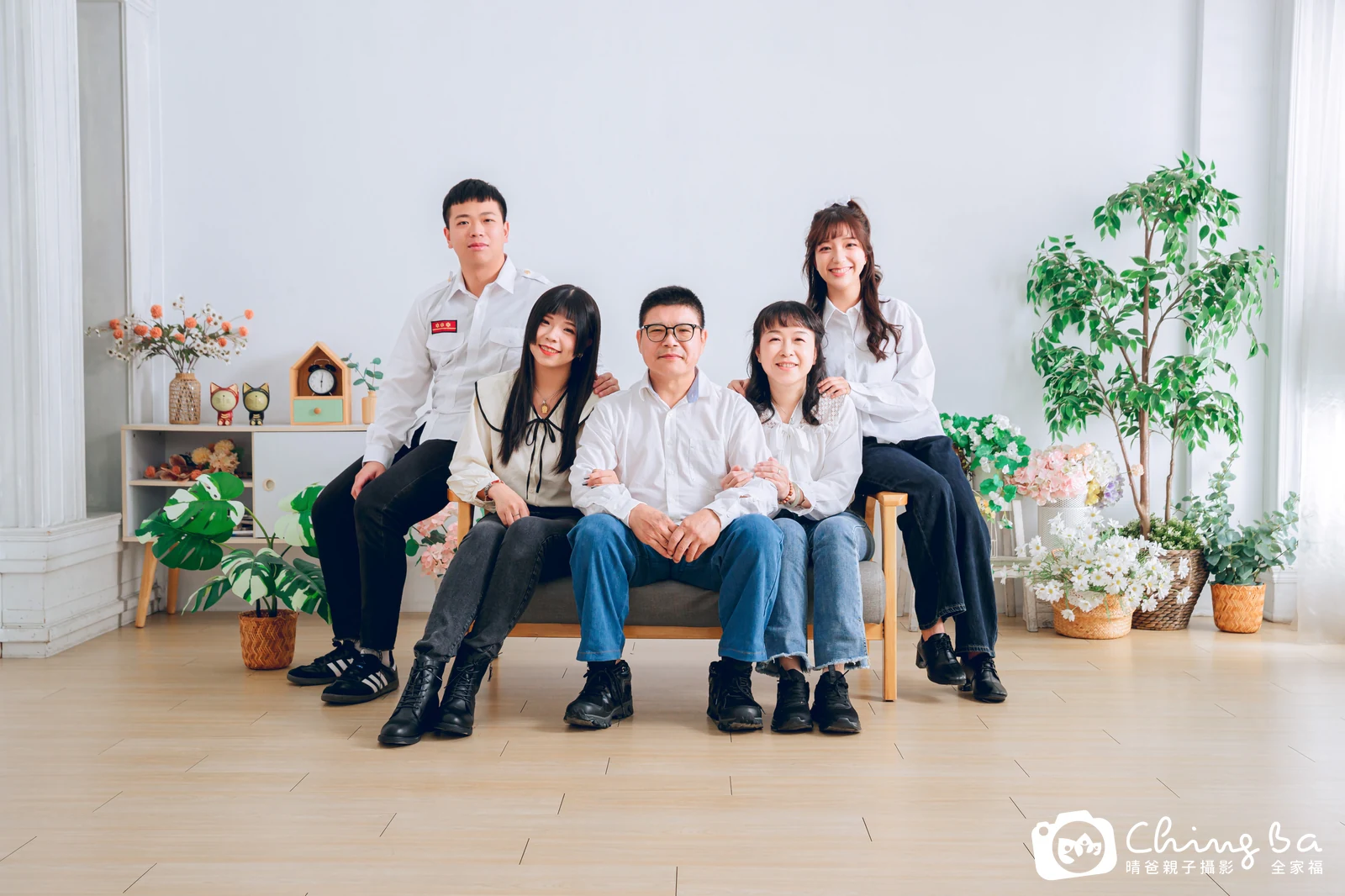 家族全家福作品｜2025 年冬季｜晴爸親子攝影