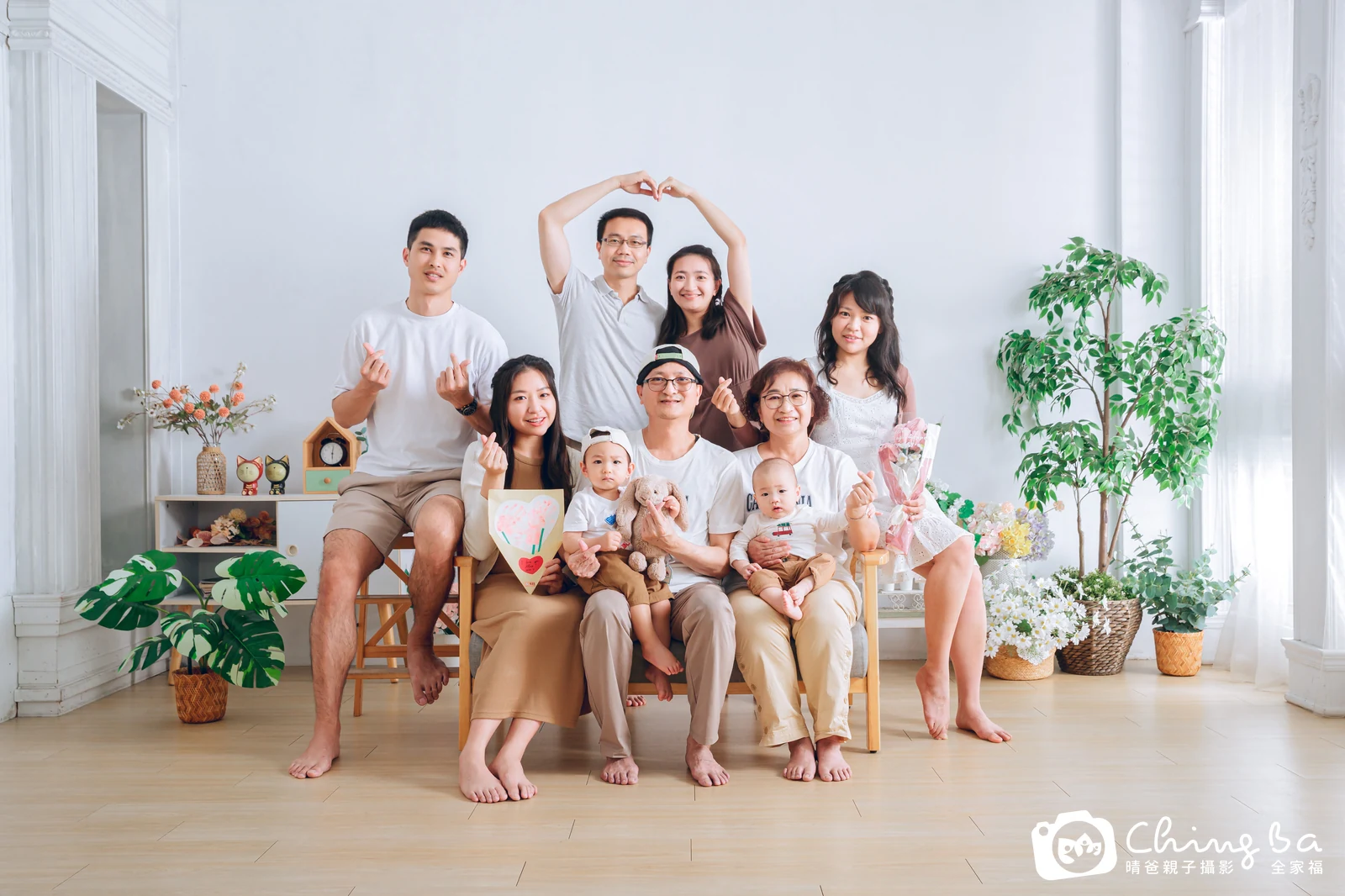 家族全家福作品｜2025 年母親節｜晴爸親子攝影