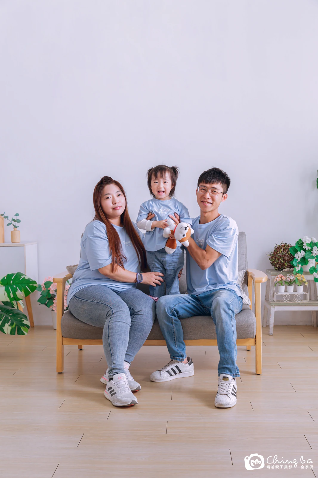 2026 年新春的家族全家福,5 大 1 小