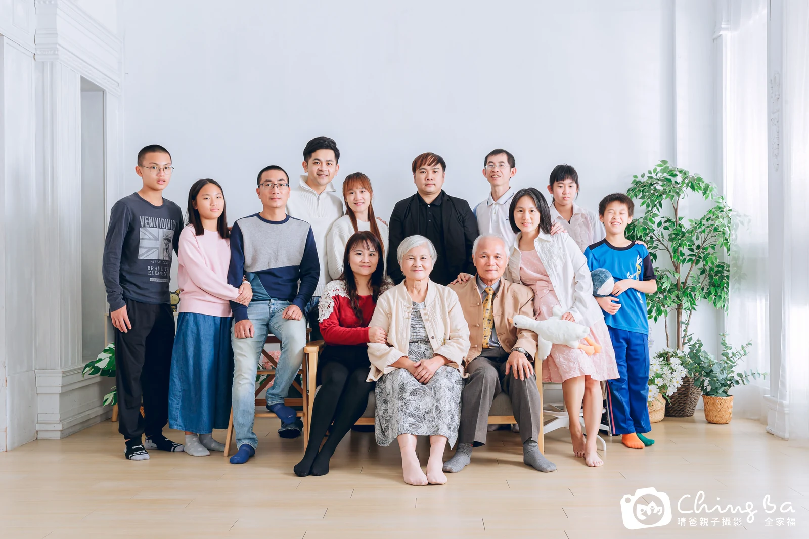家族全家福作品｜2024 年冬季｜晴爸親子攝影