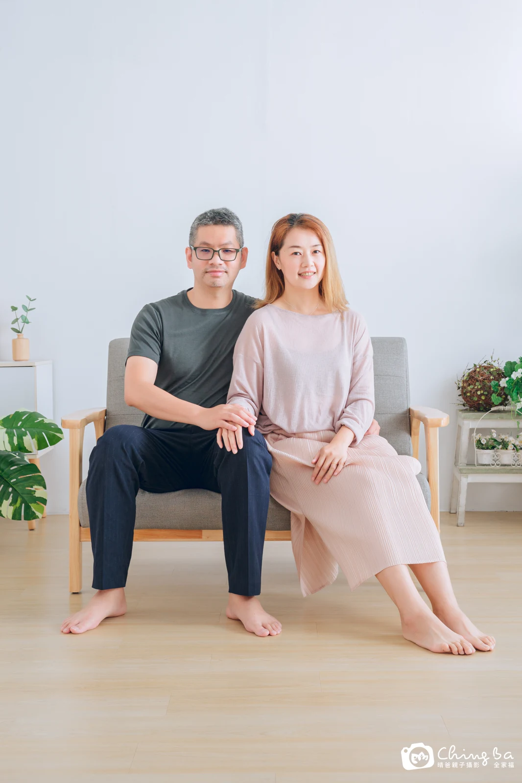 2022 年夏季的家族全家福,2 大 4 小