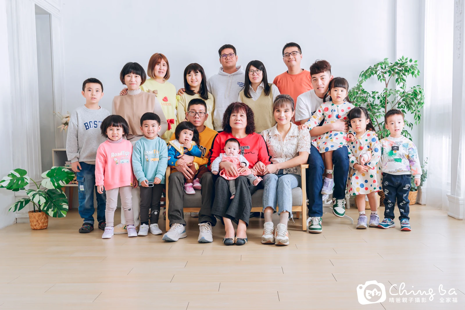 家族全家福作品｜2024 年新春｜晴爸親子攝影