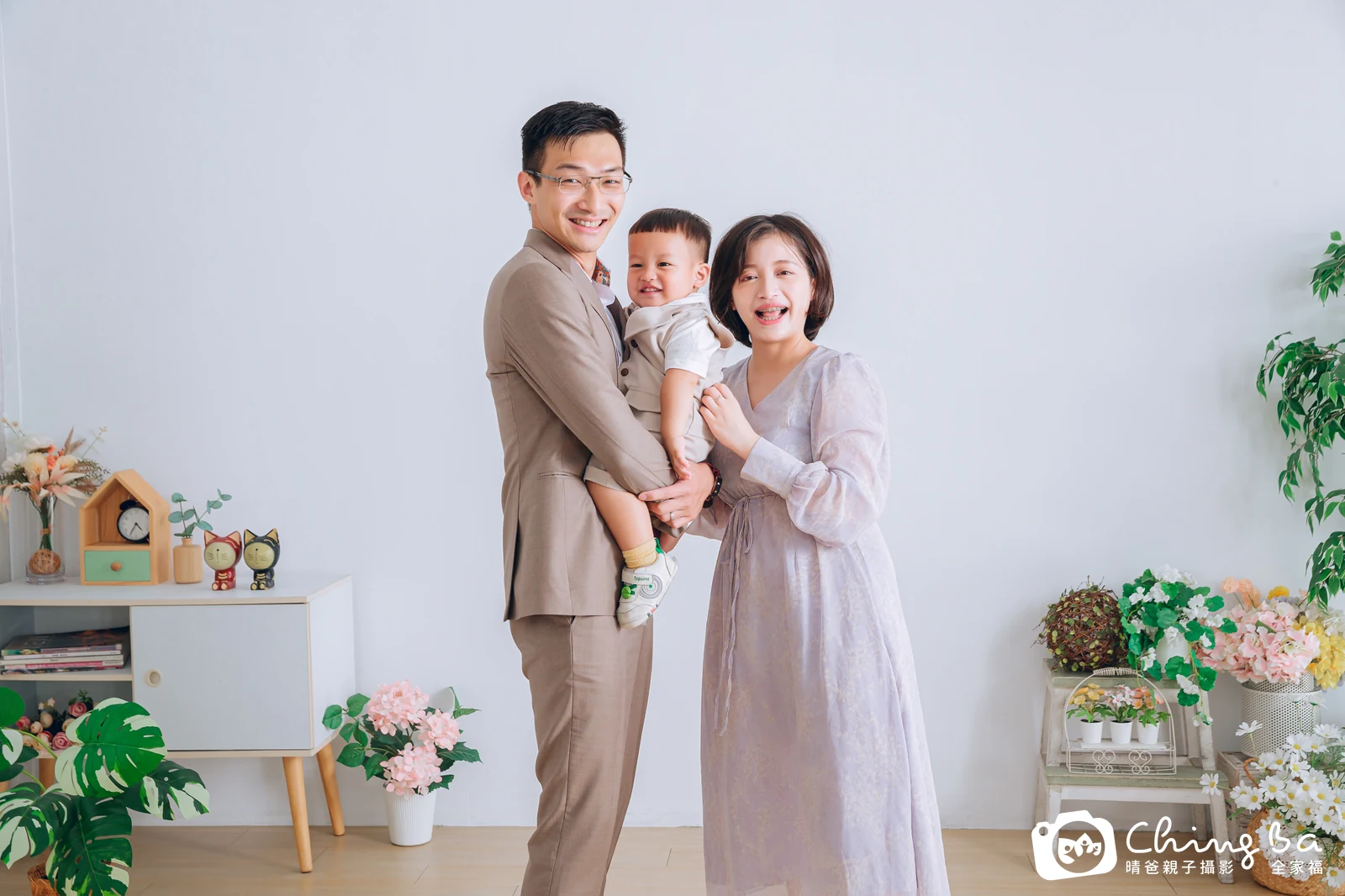 台中攝影棚的家族全家福紀念照