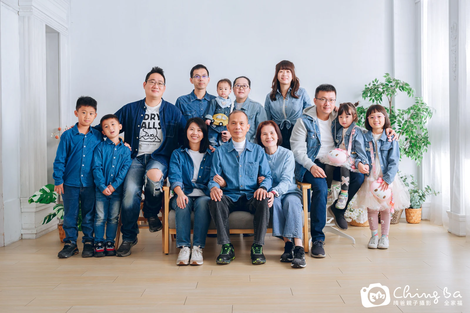 家族全家福作品｜2025 年冬季｜晴爸親子攝影