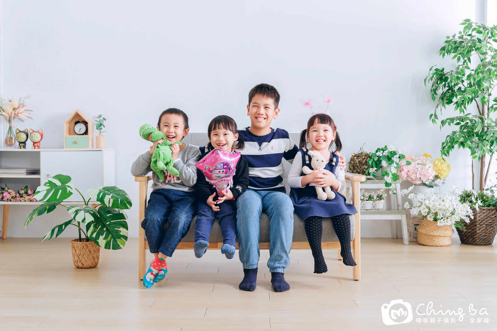 台中攝影棚的家族全家福紀念照