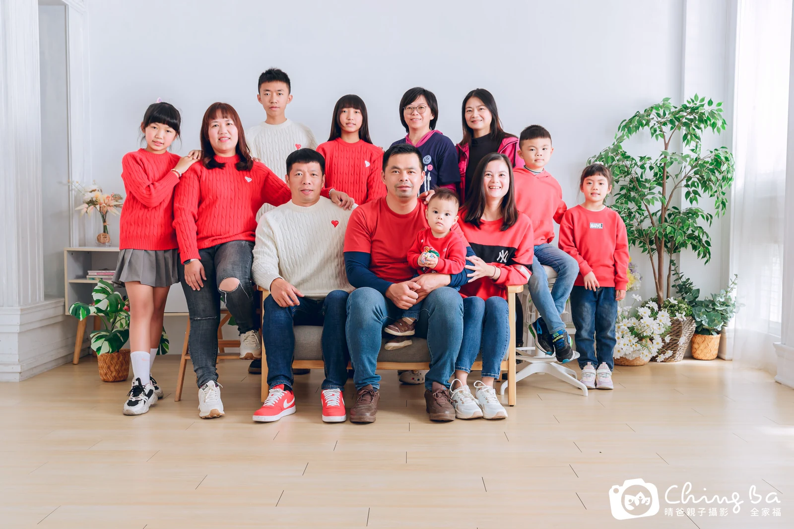 家族全家福作品|2024 年新春|晴爸親子攝影