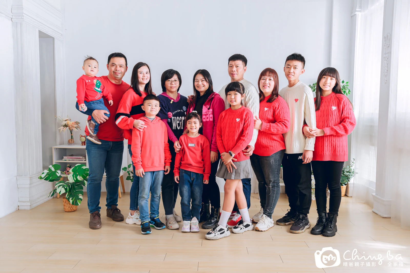 台中攝影棚的家族全家福紀念照