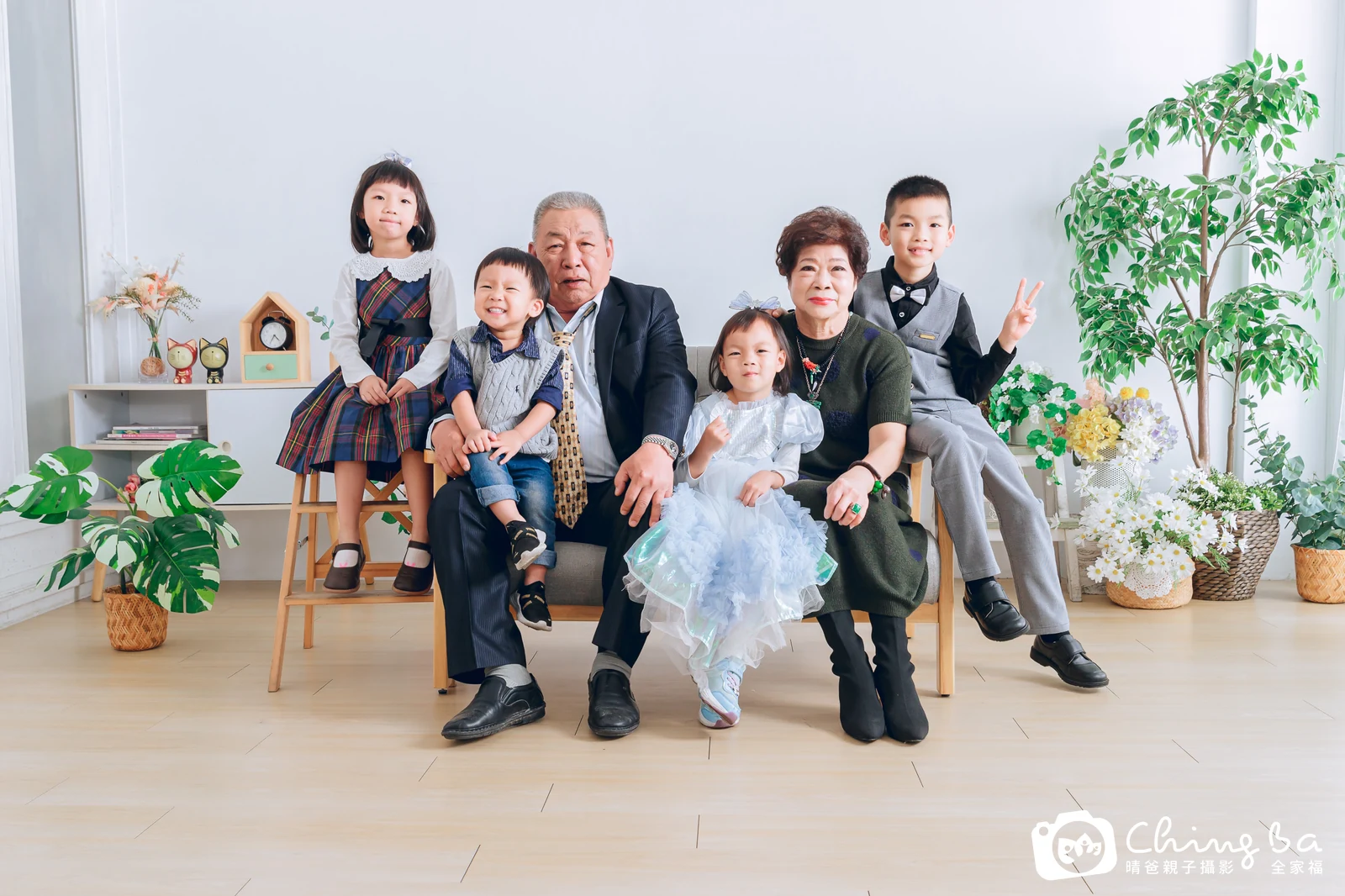 家族全家福作品｜2024 年春季｜晴爸親子攝影