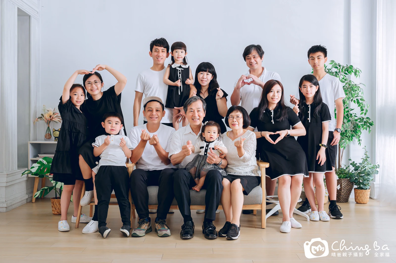 家族全家福作品｜2023 年春季｜晴爸親子攝影