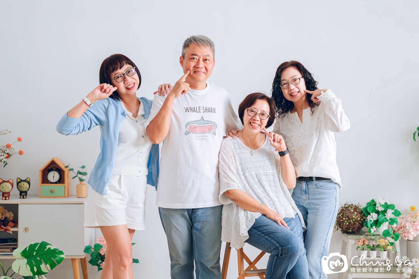 台中攝影棚的家族全家福紀念照