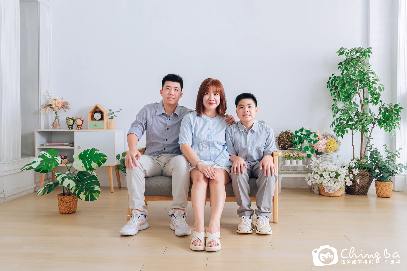 台中攝影棚的家族全家福紀念照