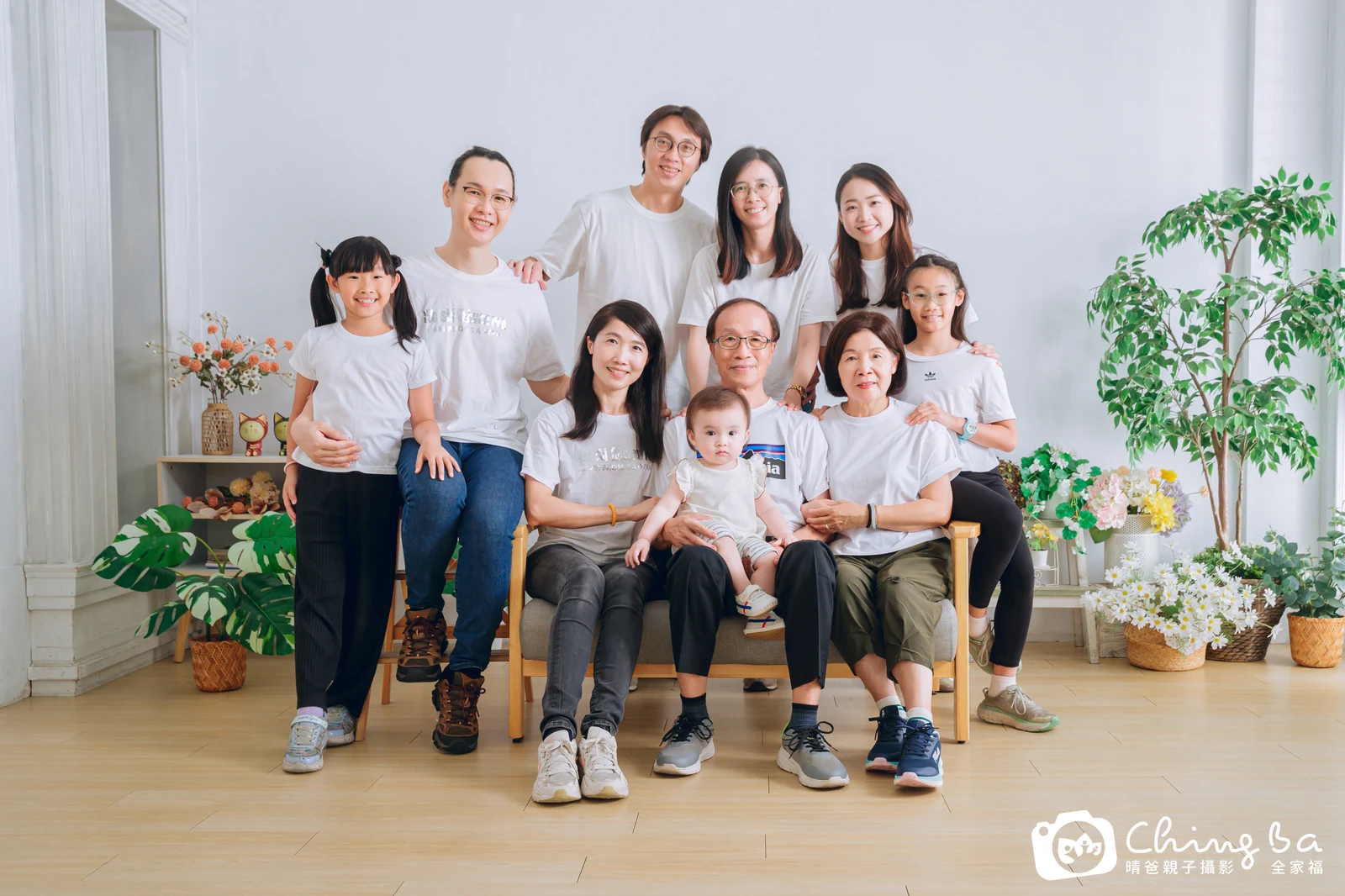 一大家子的家族全家福｜台中家族全家福｜晴爸親子攝影