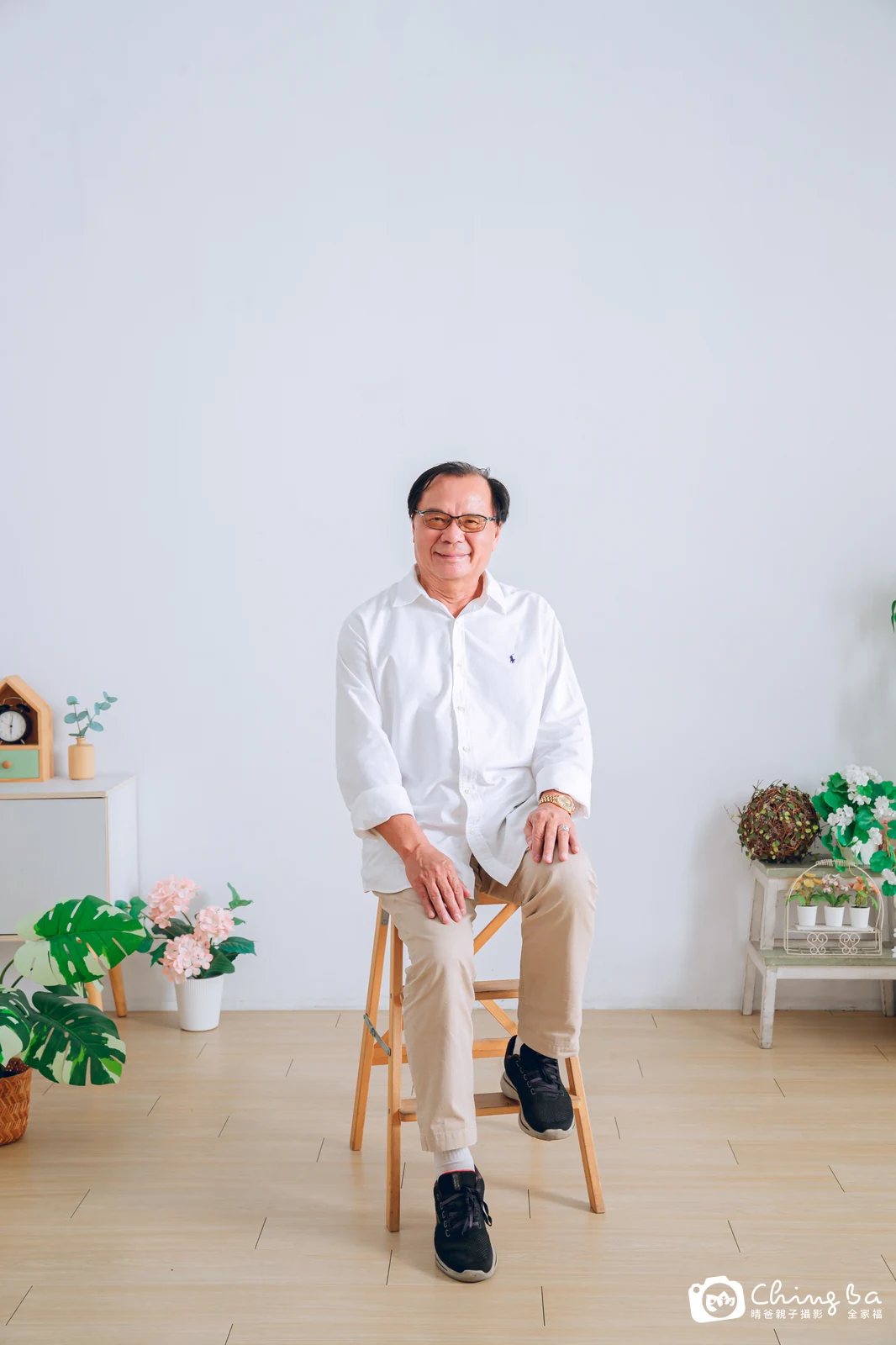 2026 年春季的家族全家福,8 大 5 小