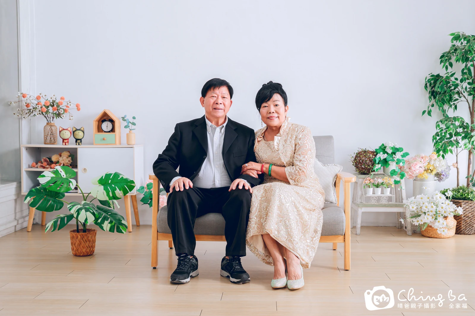 台中攝影棚的家族全家福紀念照