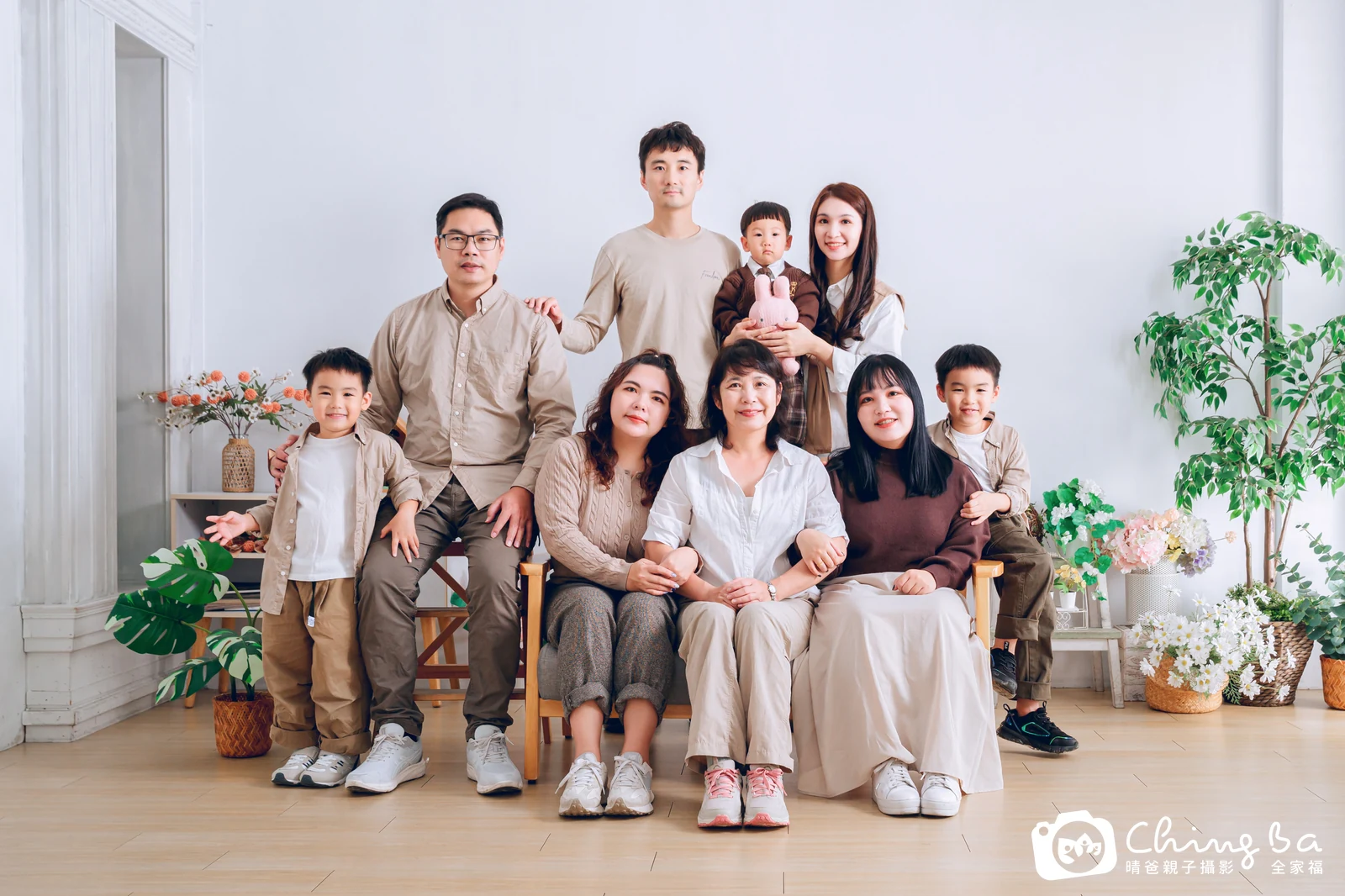 家族全家福作品｜2025 年冬季｜晴爸親子攝影