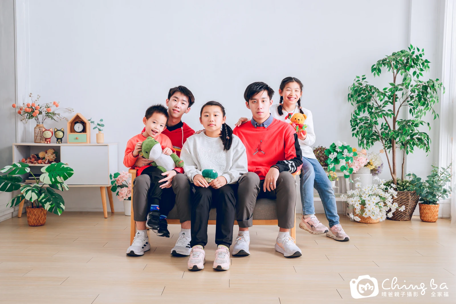 台中攝影棚的家族全家福紀念照
