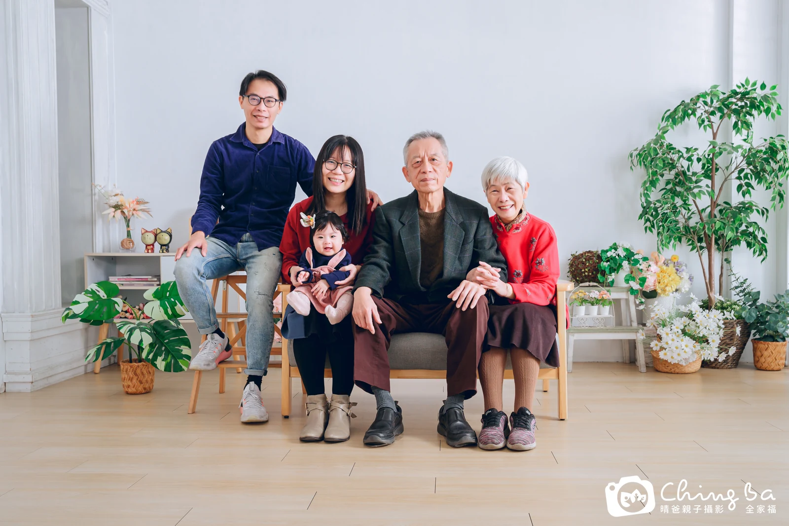 家族全家福作品｜2024 年新春｜晴爸親子攝影