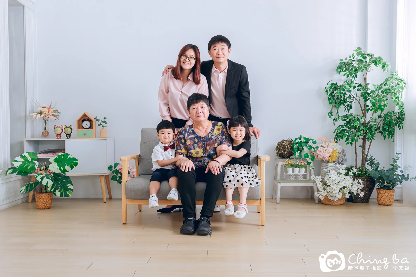 家族全家福作品｜2024 年母親節｜晴爸親子攝影